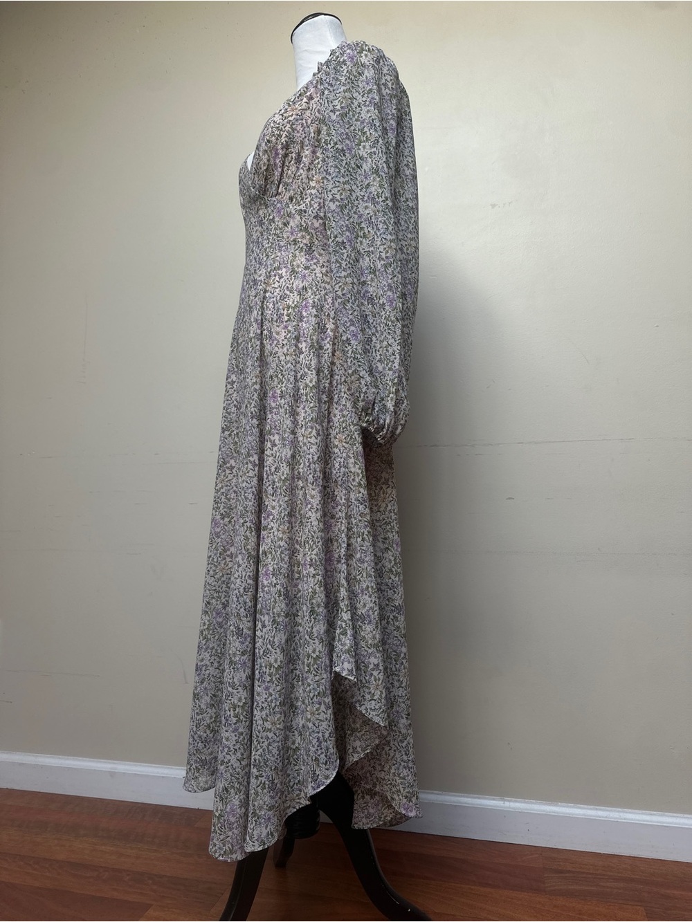 ASTR The Label Floral Sweetheart Midi Dress Blush Purple Multi Size Large - Picture 3 of 12